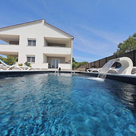 Apartmani Vlado Mitar Sukošan المظهر الخارجي الصورة