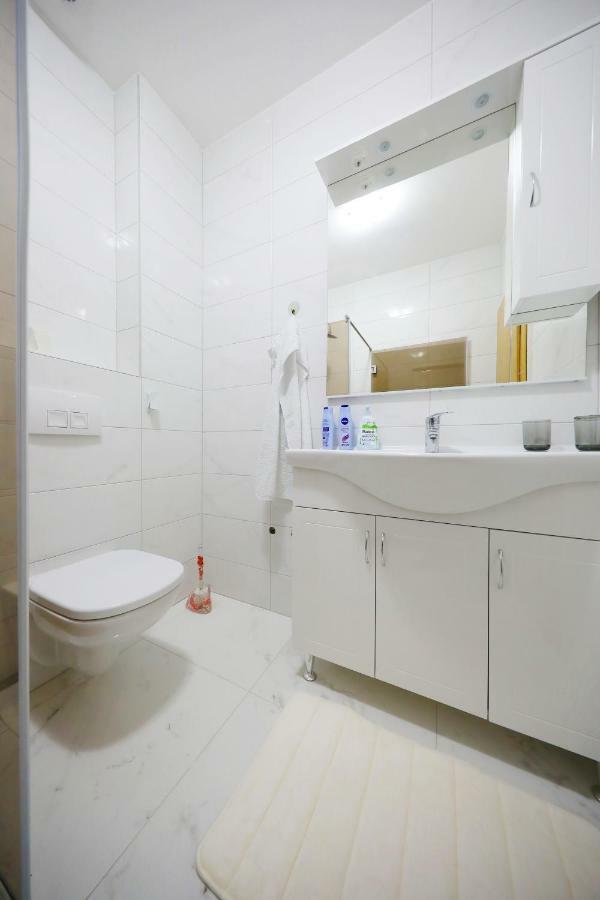 Apartmani Vlado Mitar Sukošan المظهر الخارجي الصورة