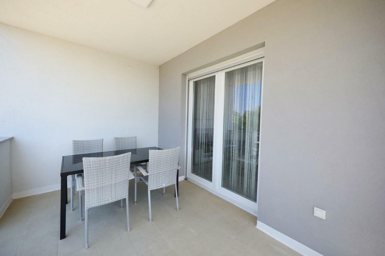 Apartmani Vlado Mitar Sukošan المظهر الخارجي الصورة